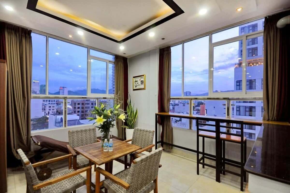 happy angle hotel nha trang
