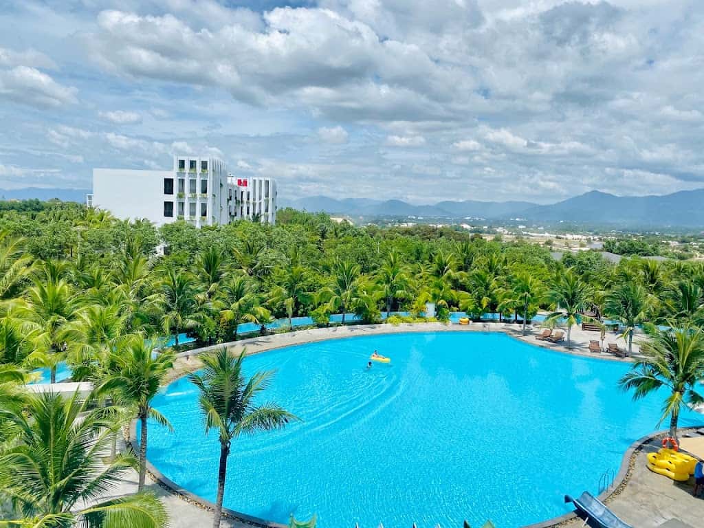 cam ranh riviera beach resort spa nha trang 