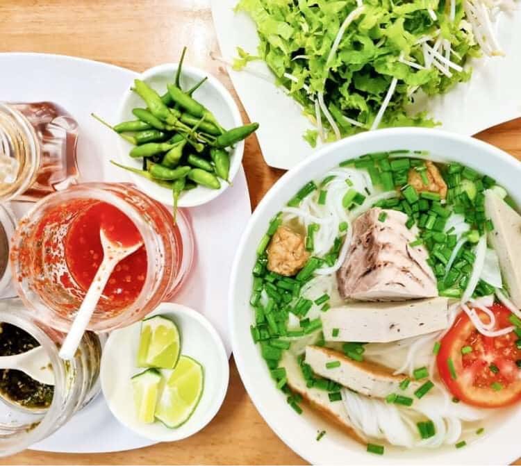 bun ca nha trang hanh nhien