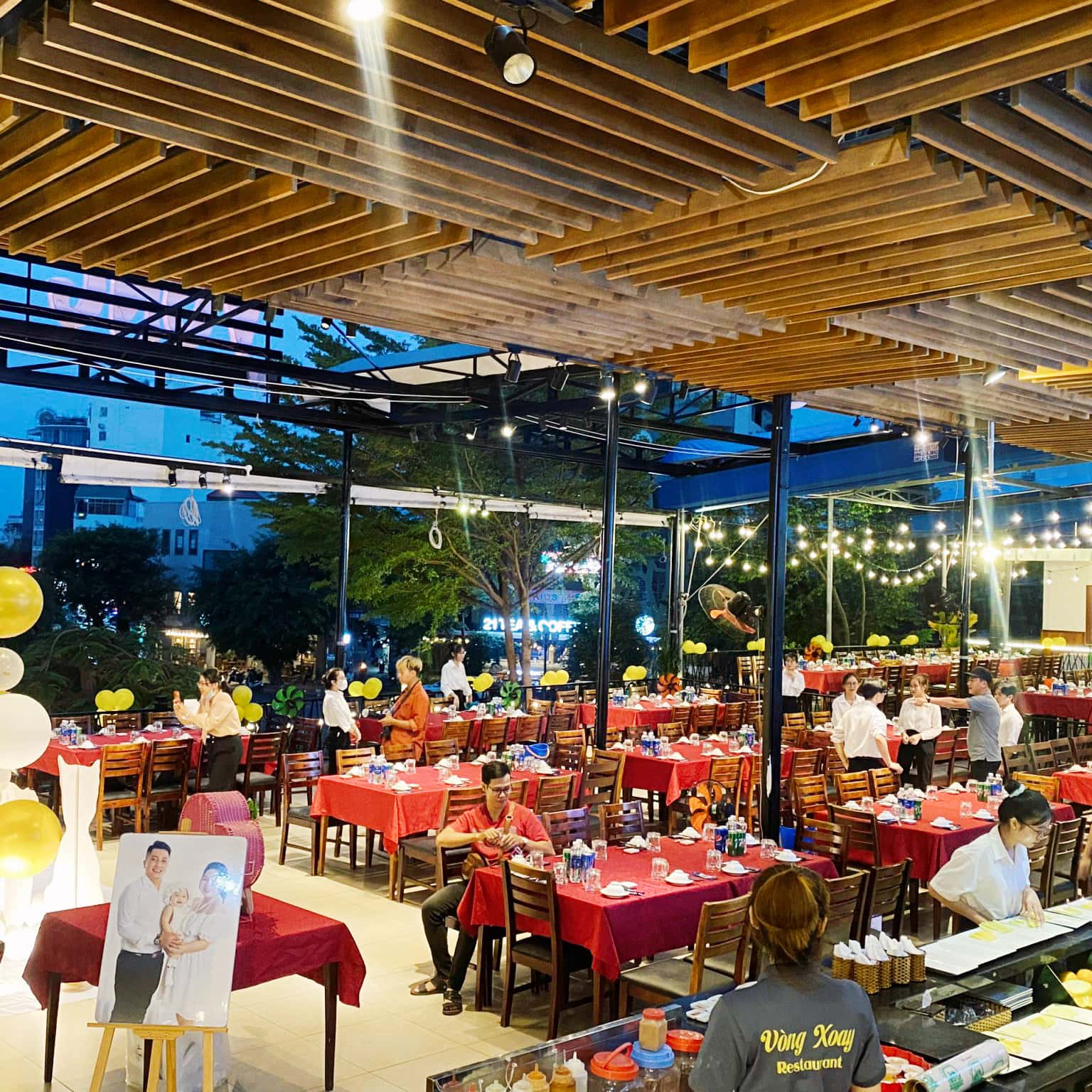 nha hang hai san vong xoay nha trang