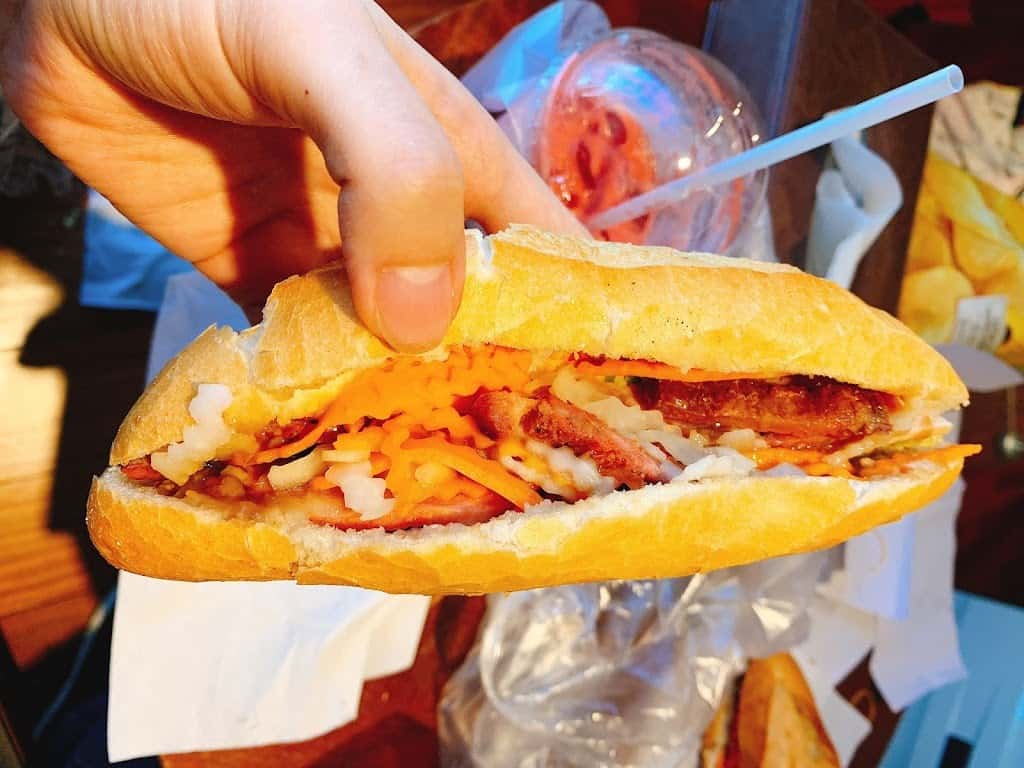 banh mi quang vinh nha trang 