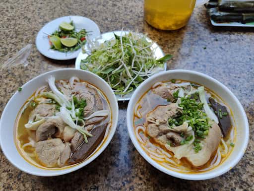 quan bun bo hue 100 nha trang
