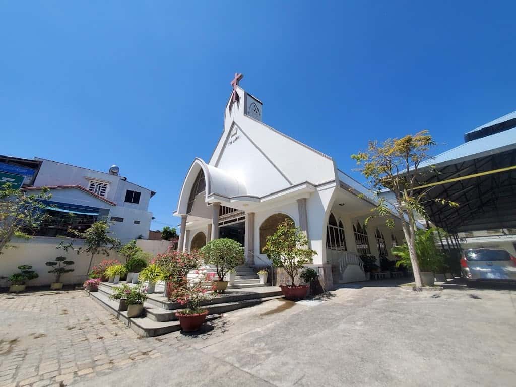 nha tho an ton vinh phuoc nha trang 