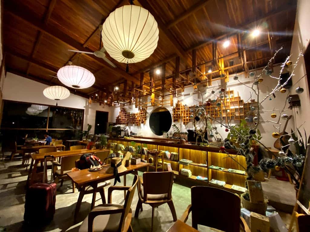 the may garden stay cafe phu quoc