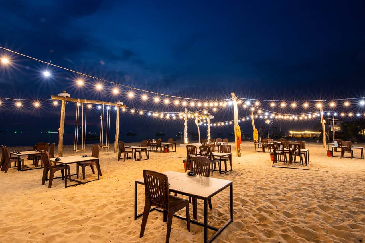 quan ong vang do hai san seafood phu quoc
