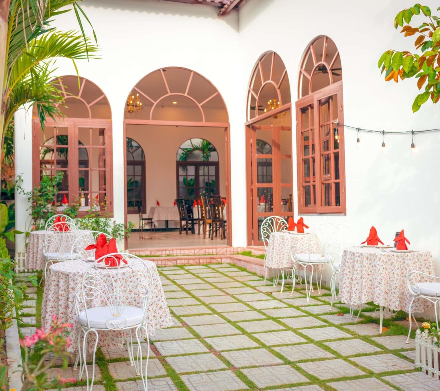 nha hang hoa bien phu quoc