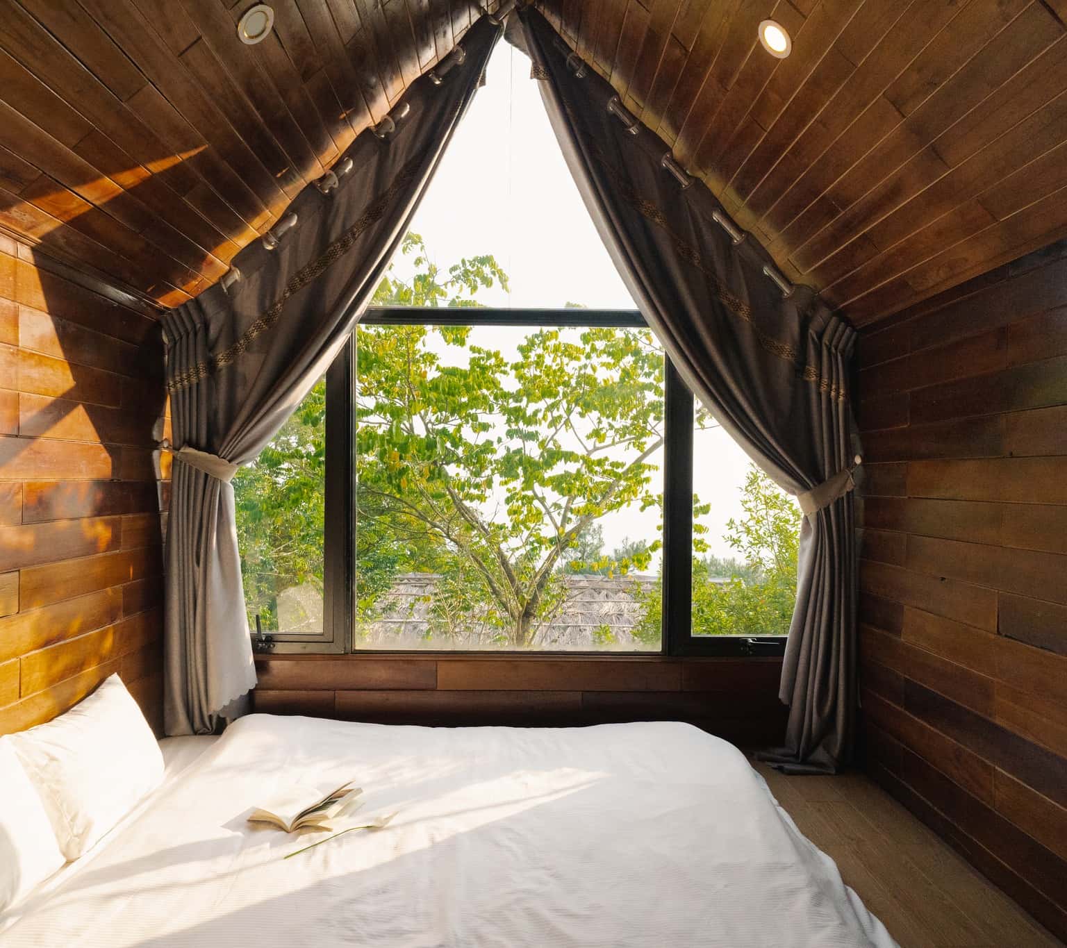 monica house chillout village tam dao