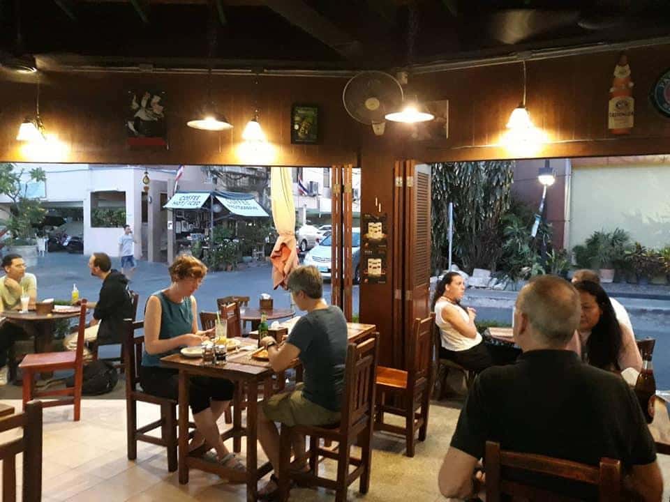 cozy house restaurant thailand