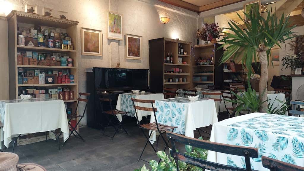 hemlockart restaurant thailand 