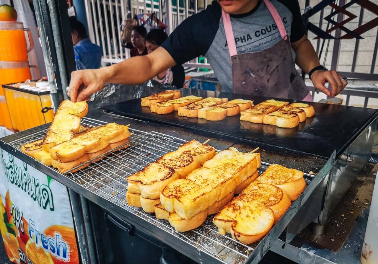 banh mi bo toi chatuchak thai lan