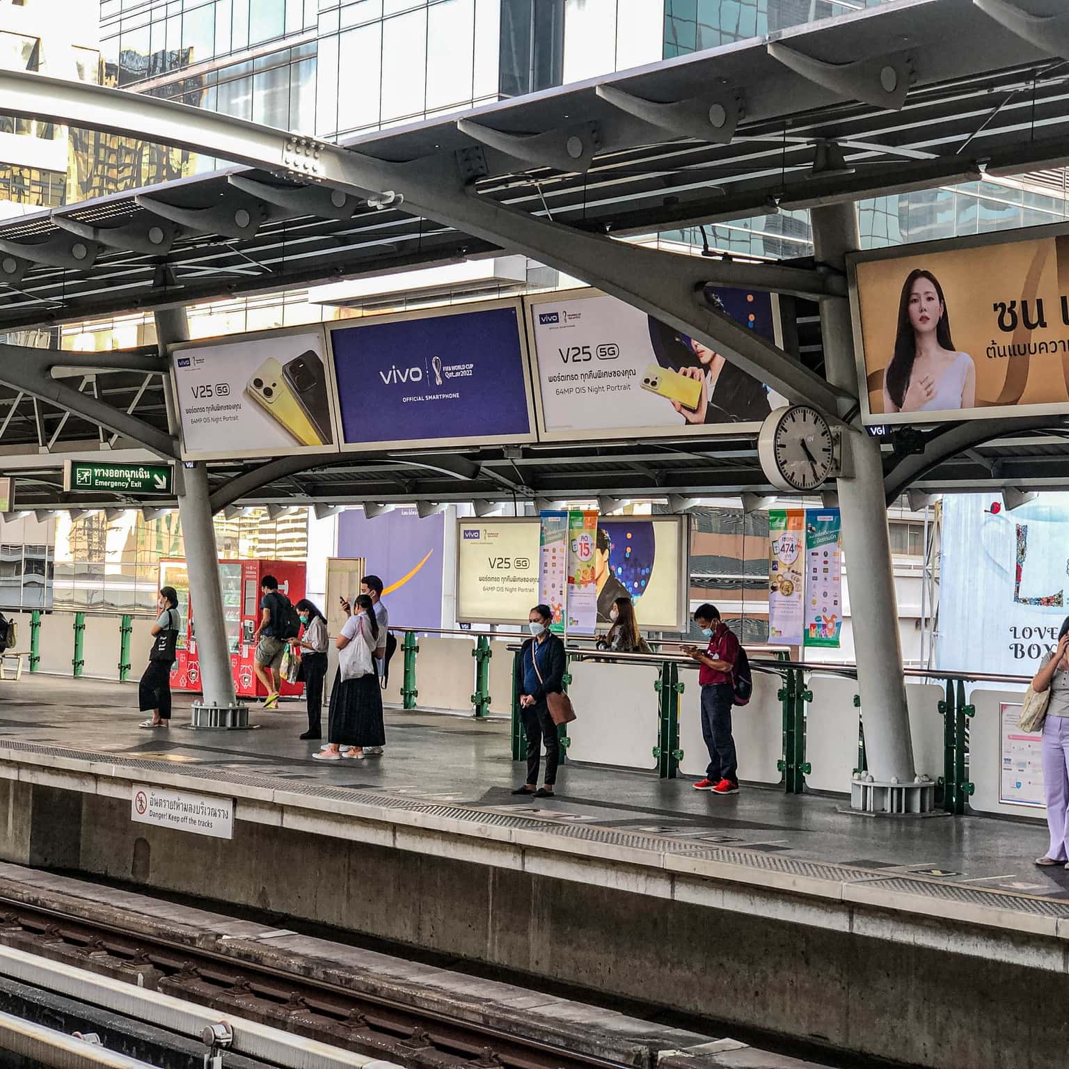 tram bts ari n5 skytrain bangkok thai lan