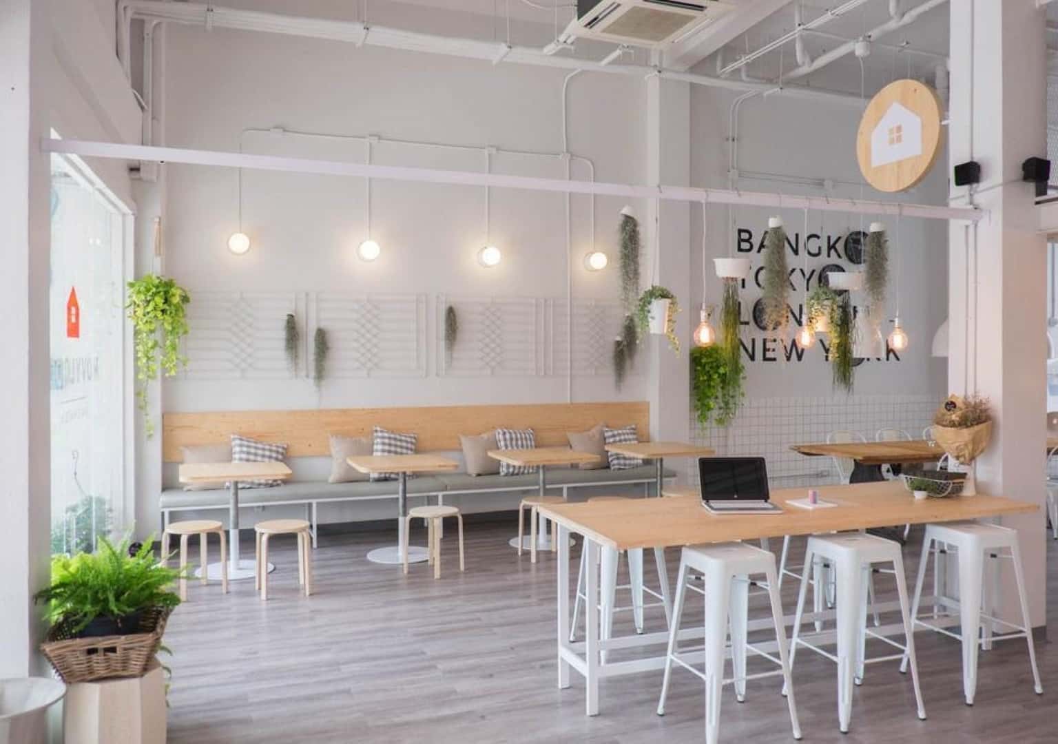 movylodge hostel thailand