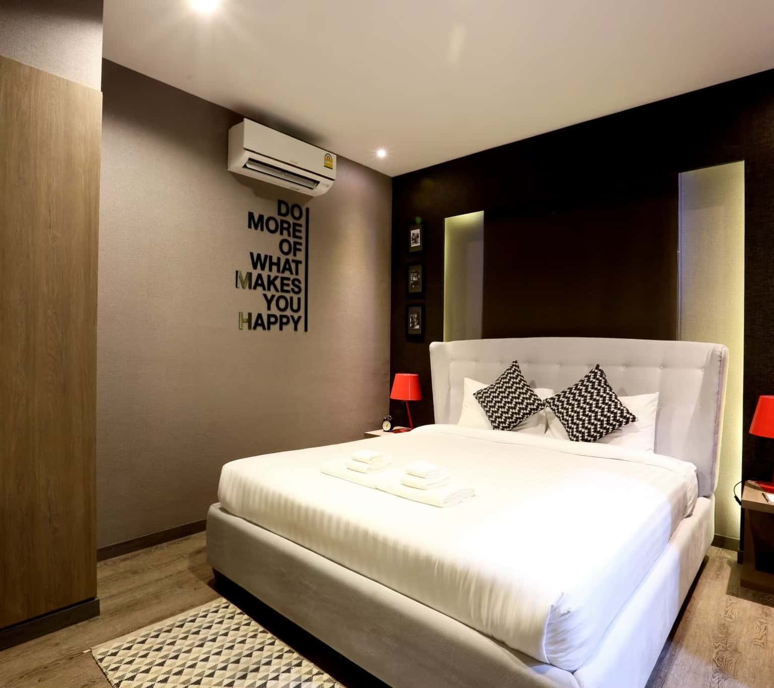 the printing house poshtel thailand