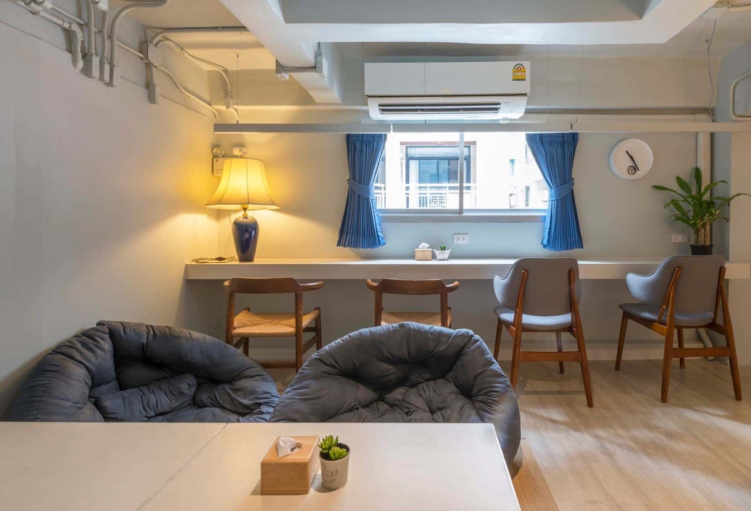 kinnon hostel thailand