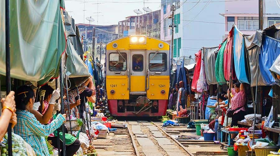 cho duong ray Maeklong bangkok