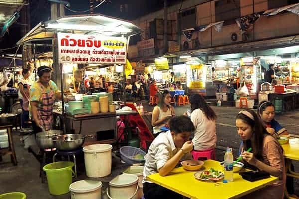 quan ven duong bangkok
