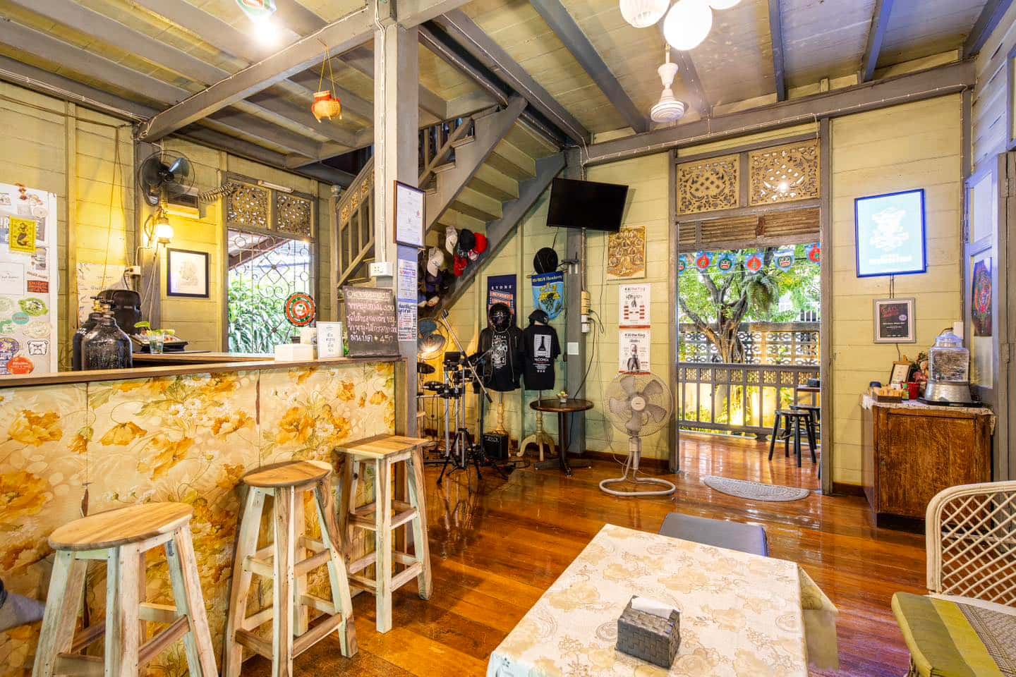 dok kaew house bar thailand