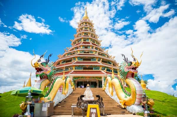 wat huay pla kang