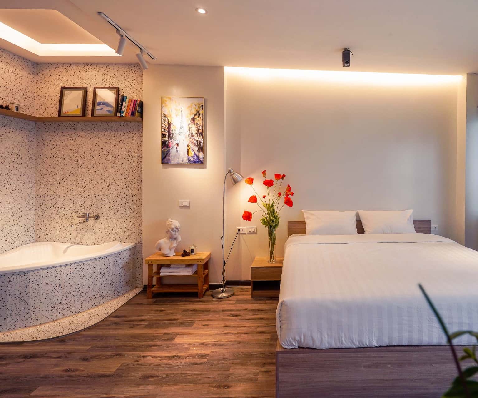 i701 luxury bathtube apartment ba dinh ha noi