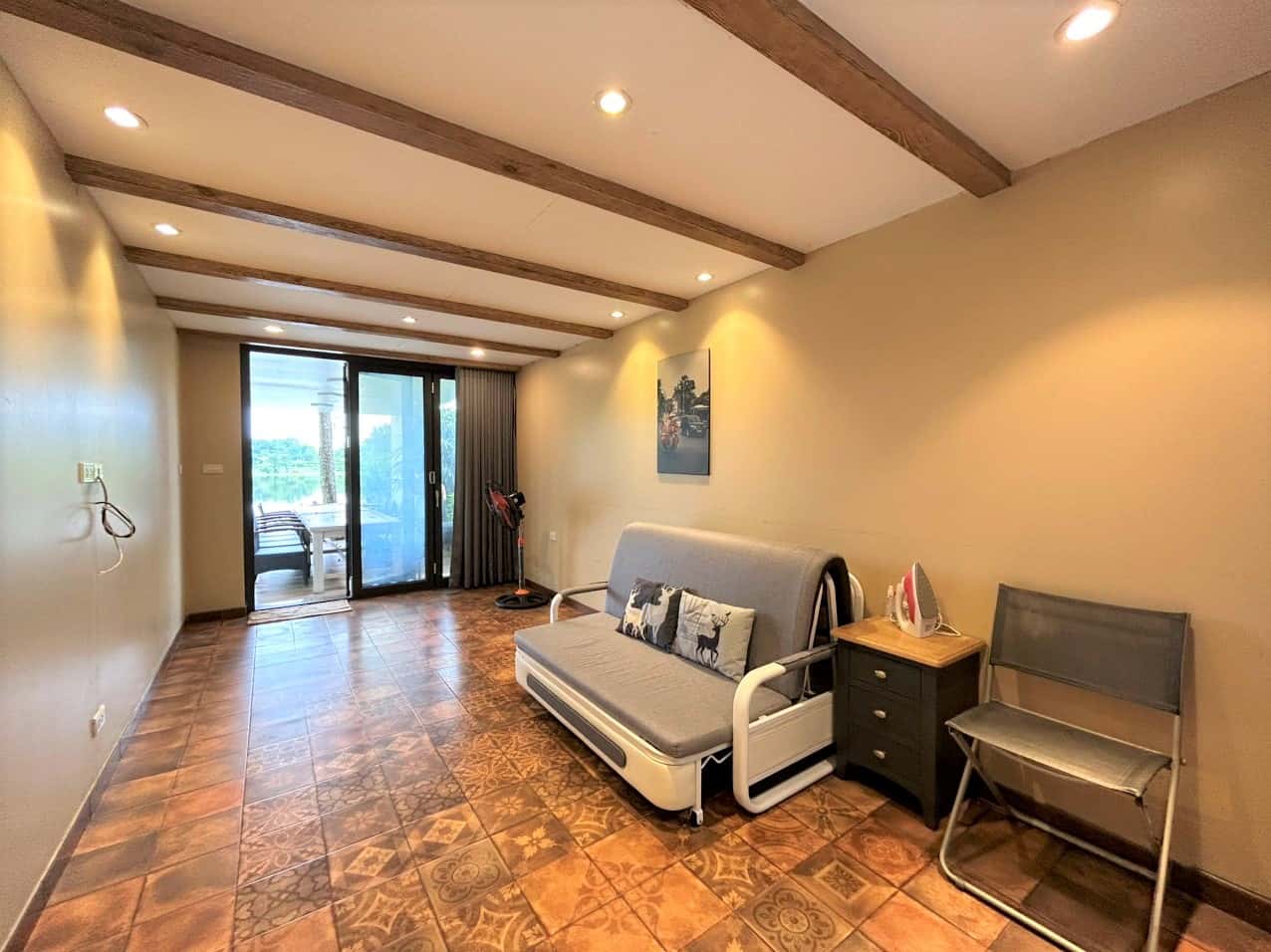 Secondary bedroom