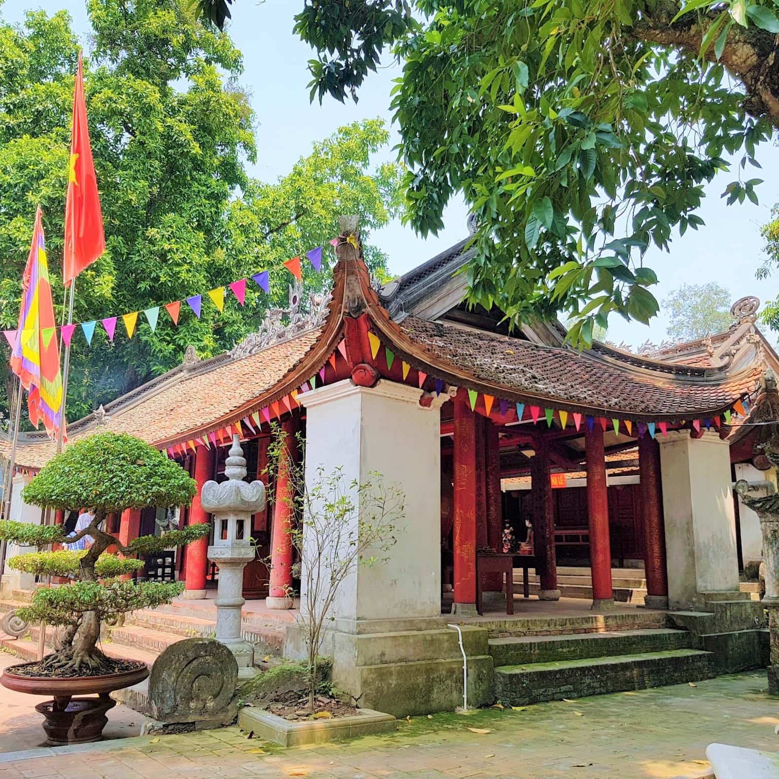 Đông Cung Đền Và, Sơn Tây 