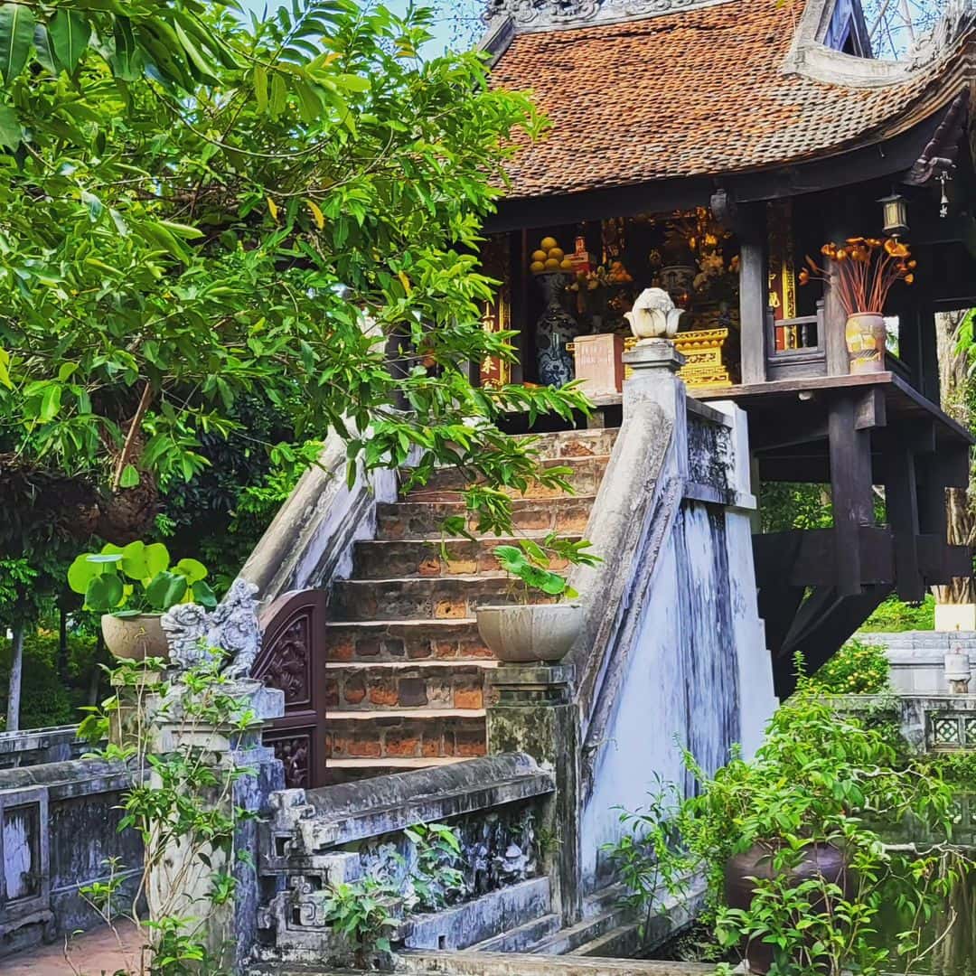 chua mot cot hanoi