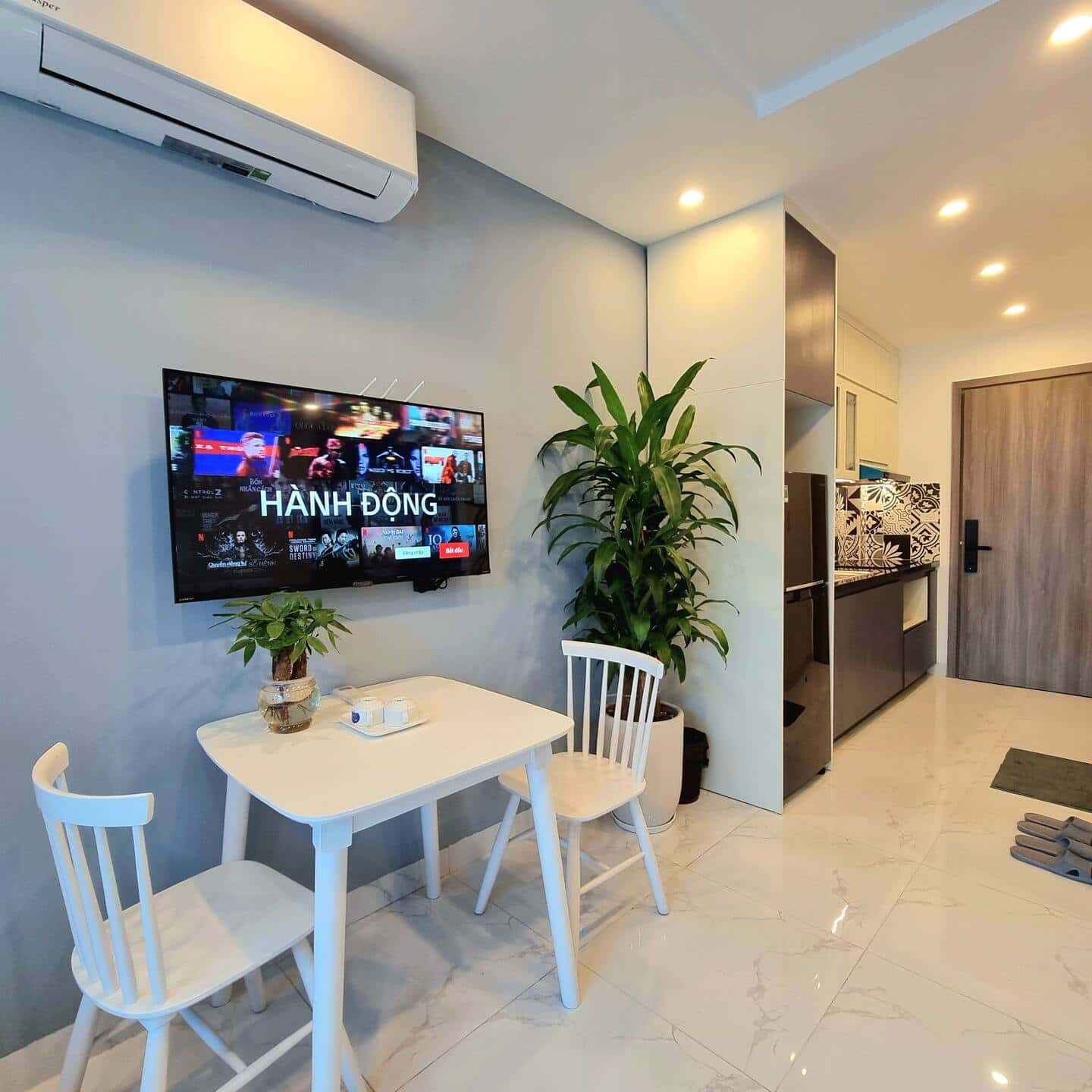 Apt 411 - Lahomes Hồng Hà, Ba Đình — photo 3