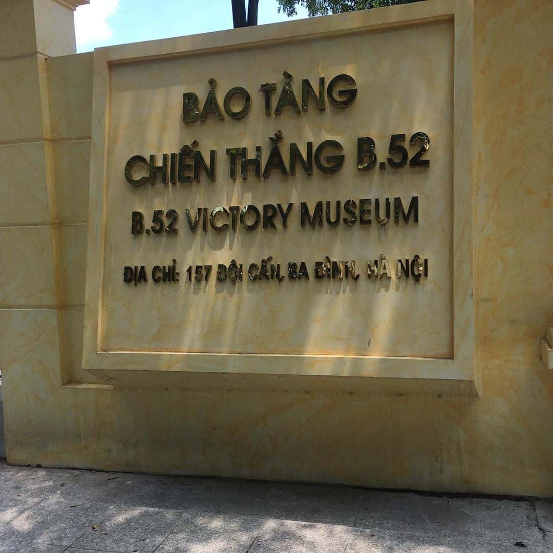 justfly bao tang chien thang b52 hanoi