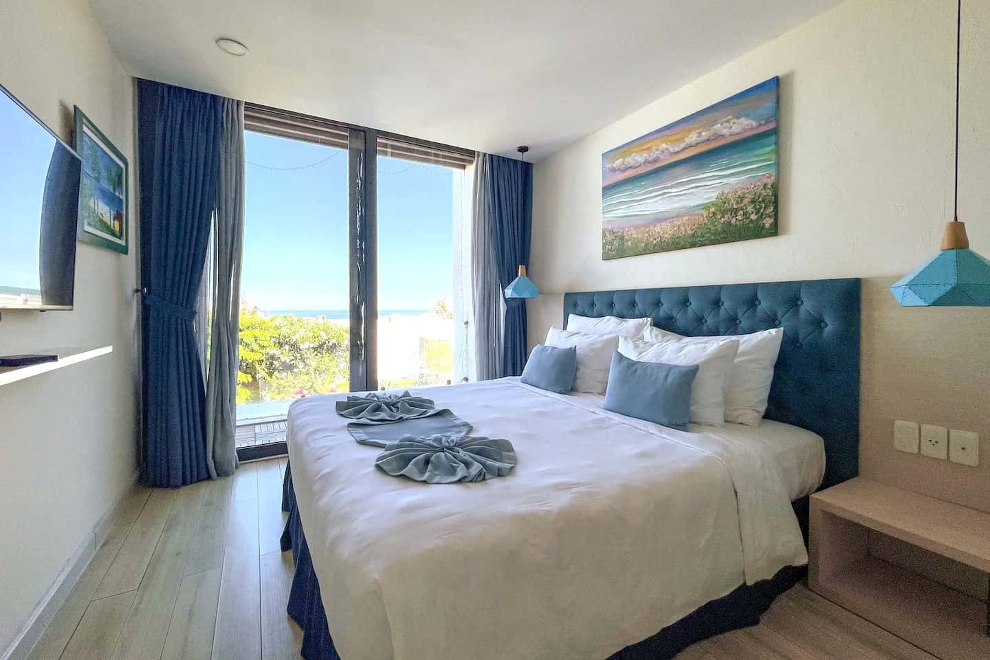 Bedroom 2 (Floor 2)