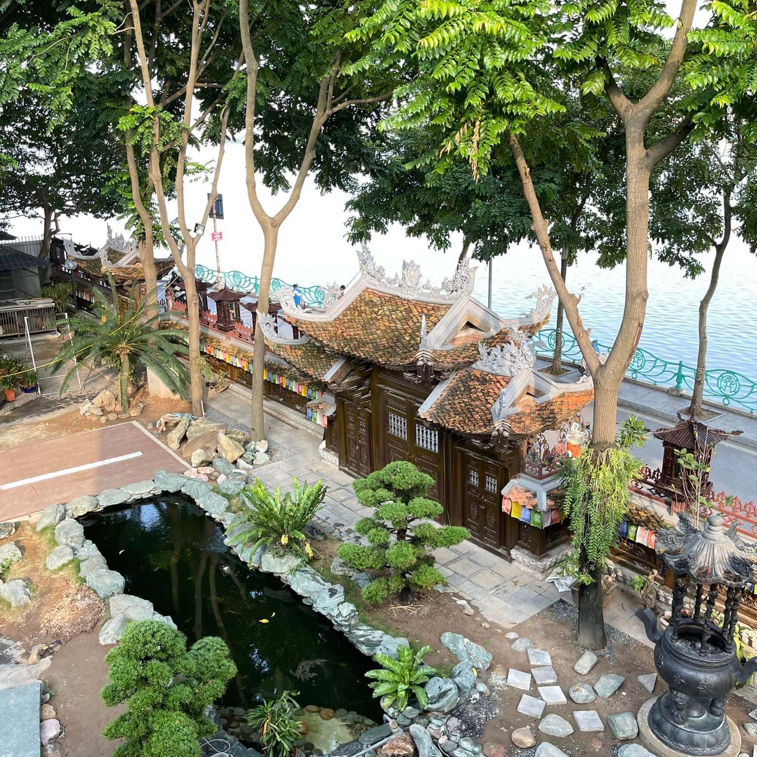 justfly chua van nien hanoi