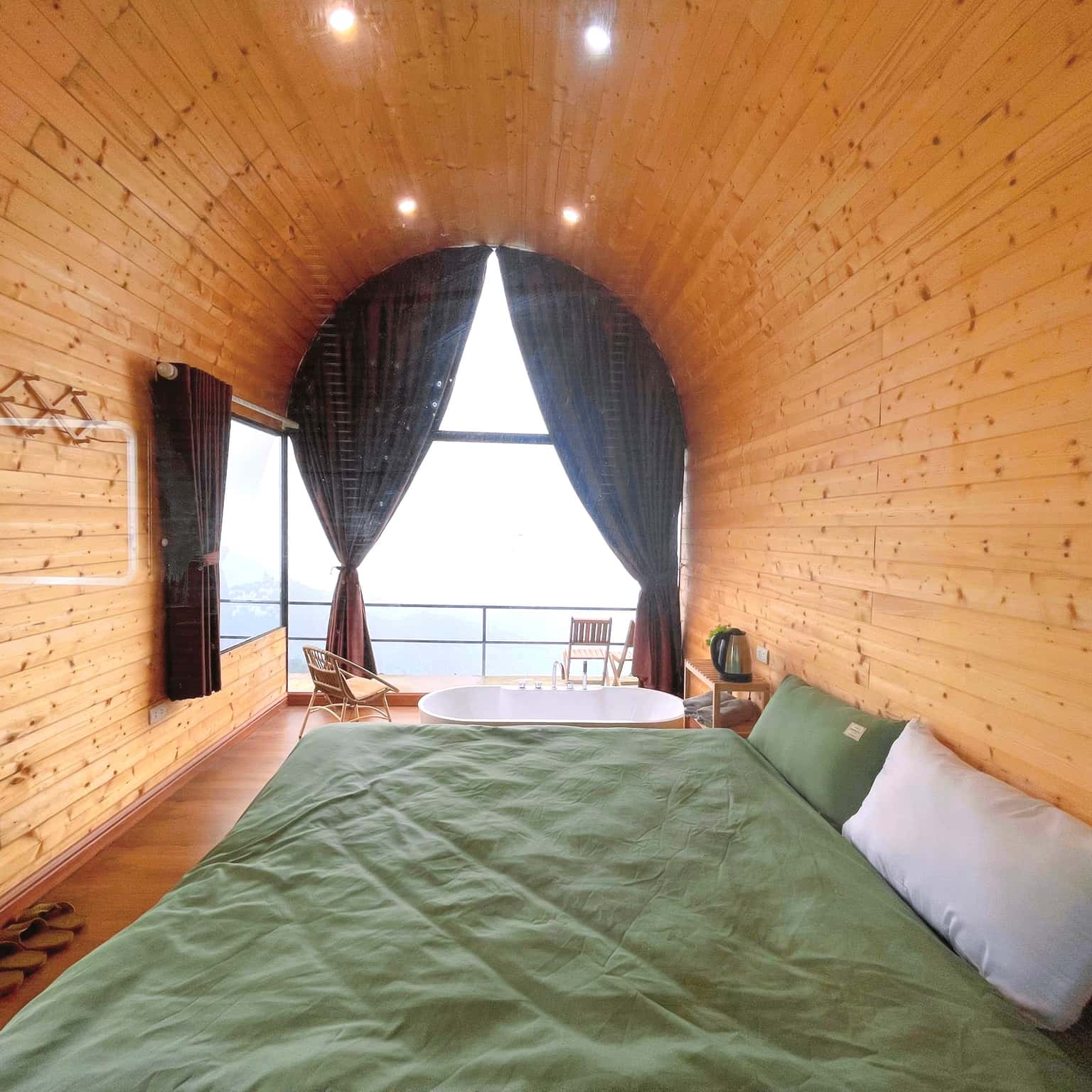 Gió Nhỏ with-tub 3,4 (Eo Gió Homestay), Tam Đảo — photo 12