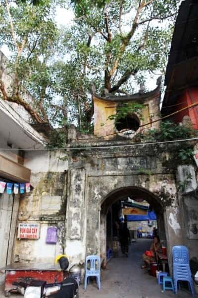 justfly-chua-dong-quang-ha-noi