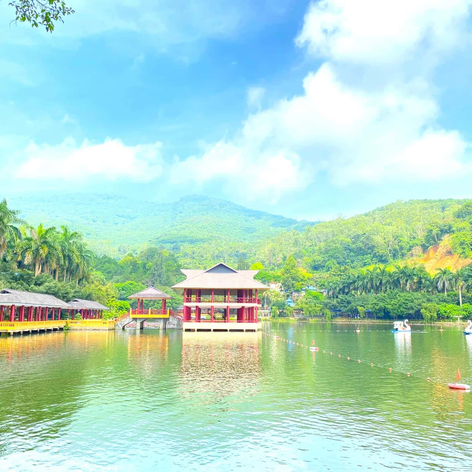 Khu du lịch Ao Vua, Ba Vì 