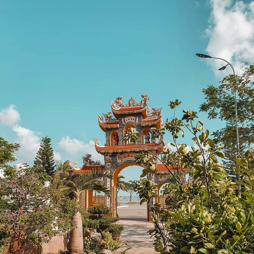 justfly chua buu dai son da nang