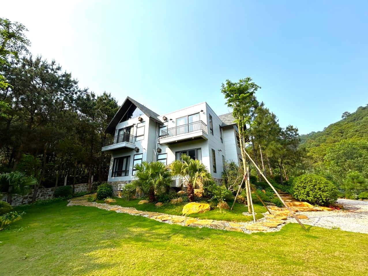 La Villa (12-25 guests)