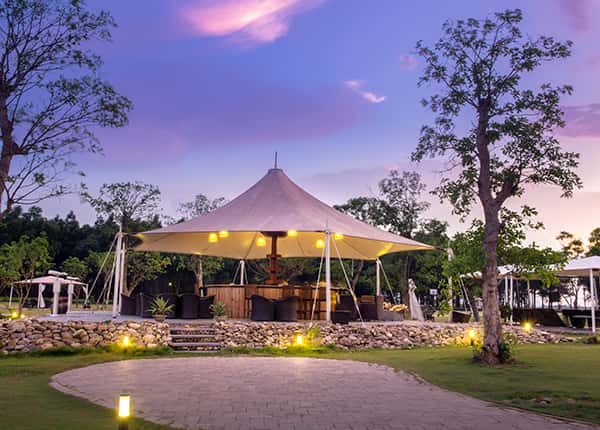 The Beach Bar Flamingo Đại Lải