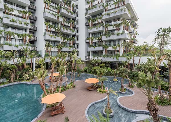 Palm Pool Bar Flamingo Đại Lải
