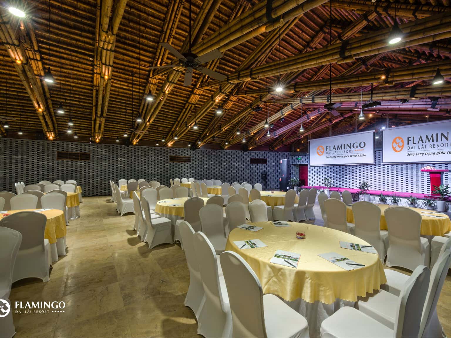 Opera House Flamingo Đại Lải