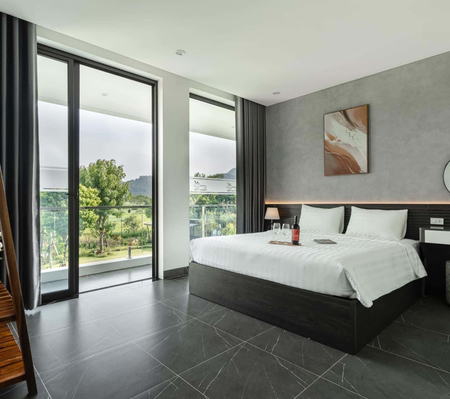 Phòng ngủ 3 tầng 2 View núi