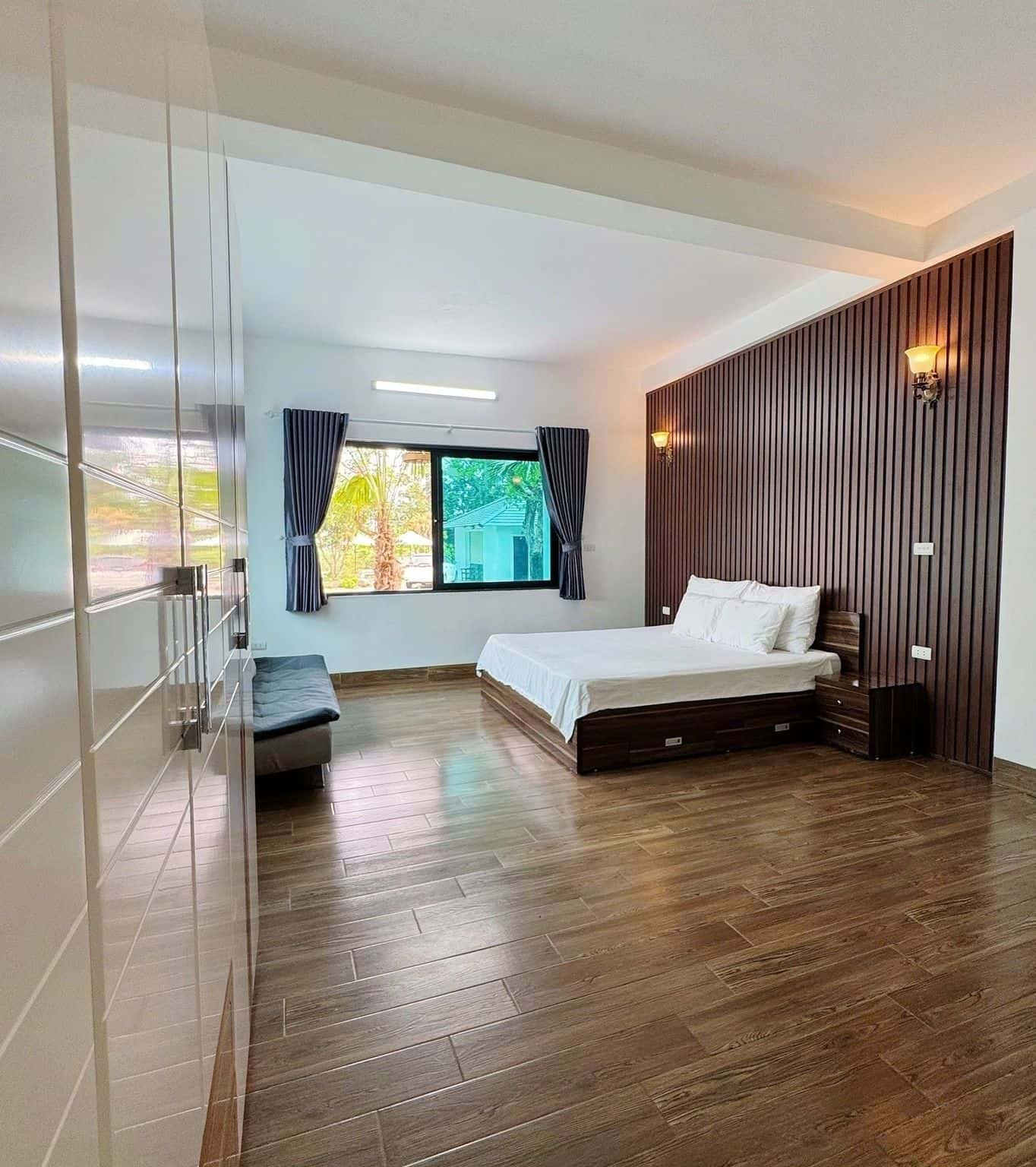 Phòng ngủ 1 tầng 1 view vườn