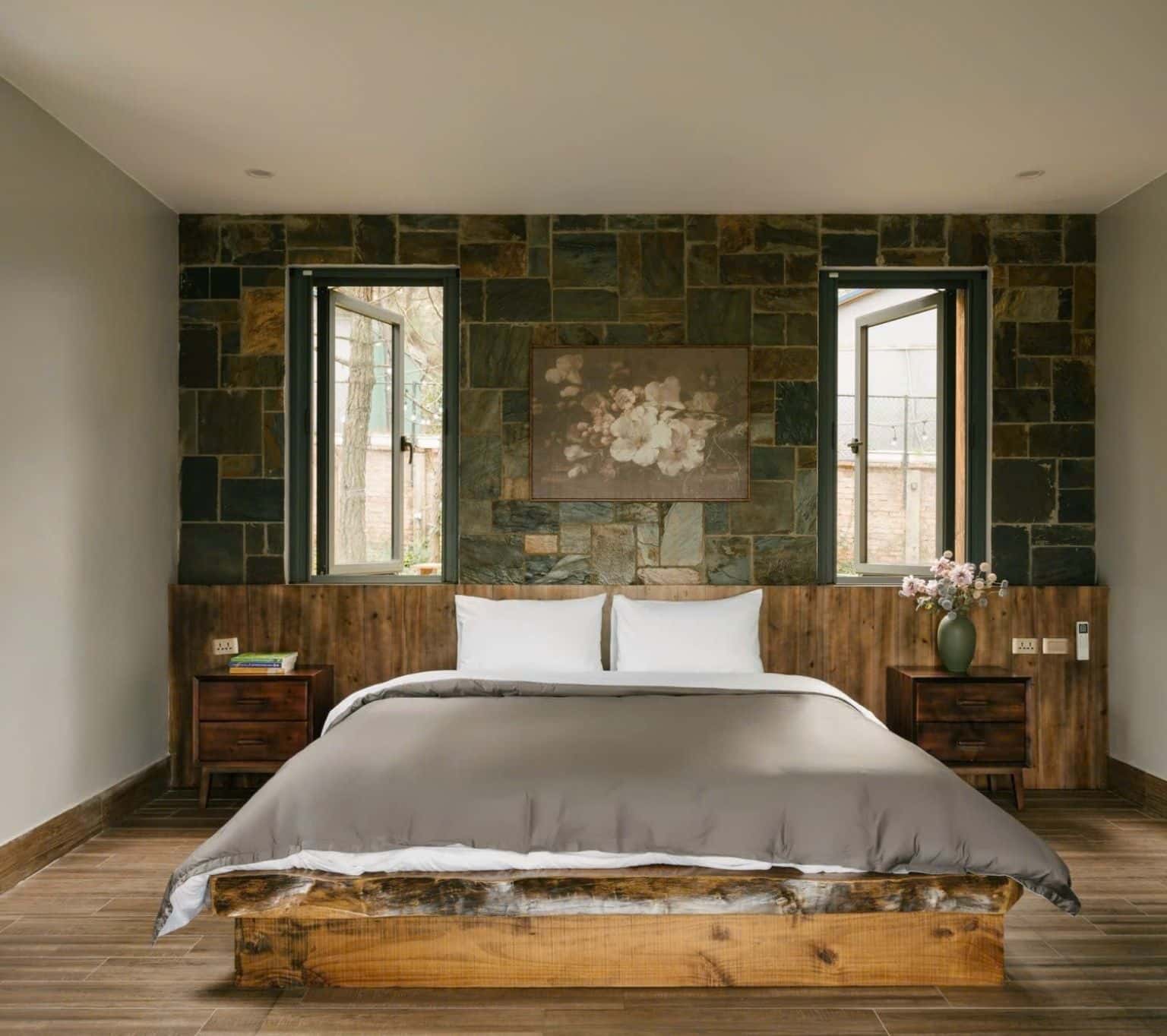 Bedroom 7 (second floor)