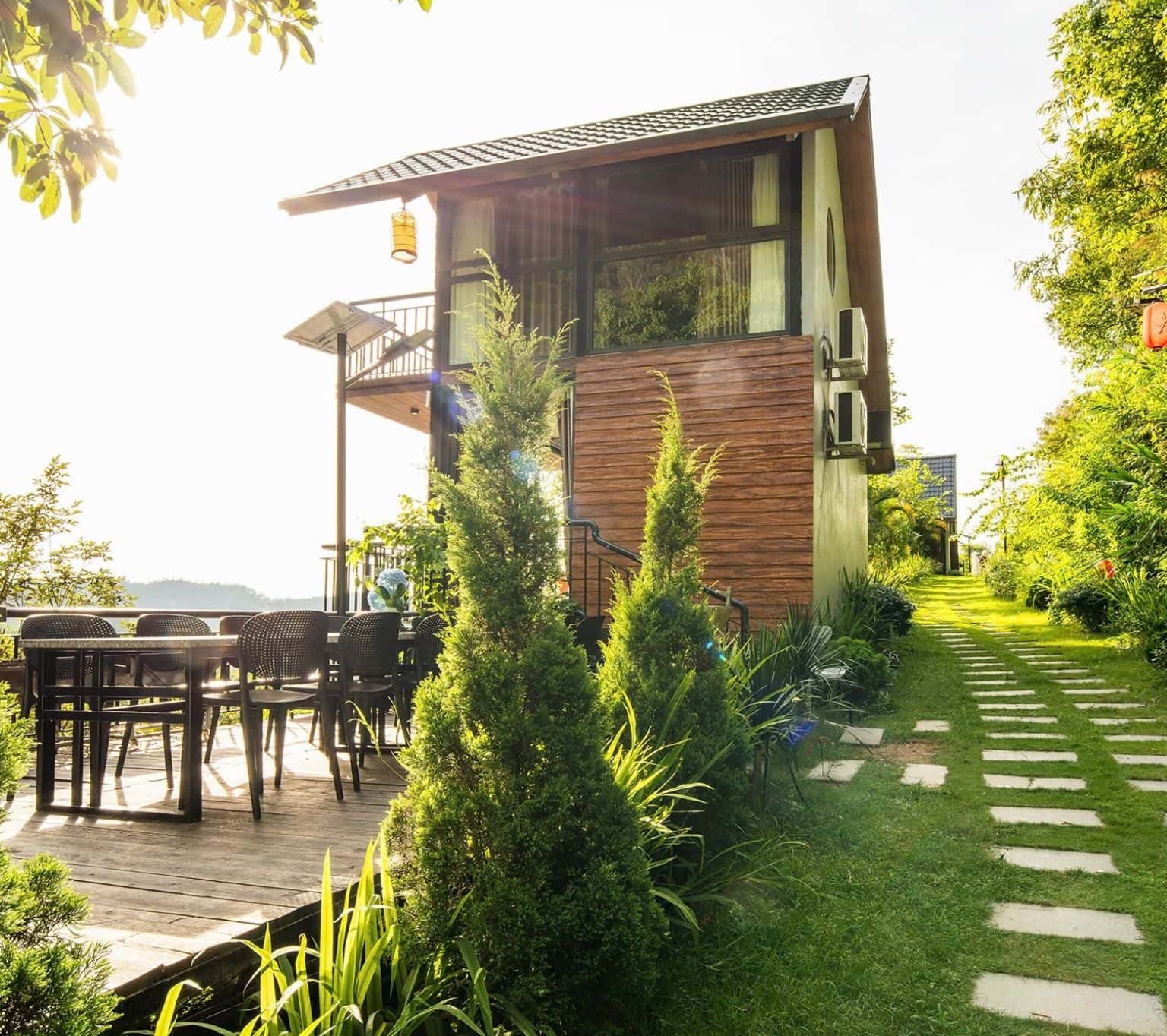 Cher House 3