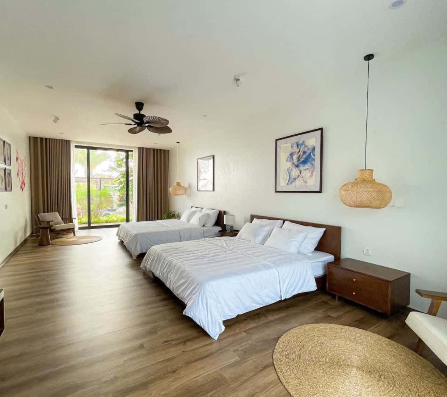 Phòng ngủ 1 (Villa 6PN)