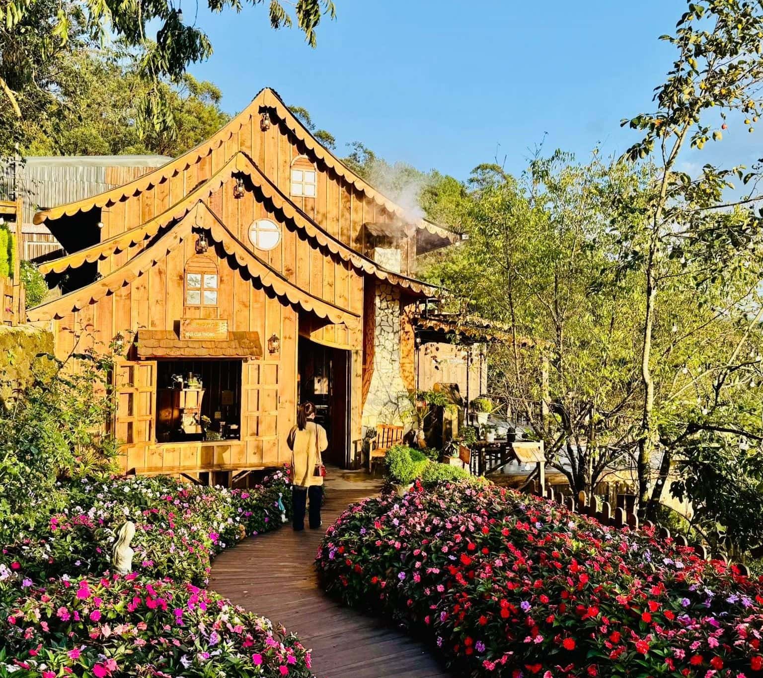 Quán cafe Nhà của Thông (Đà Lạt)