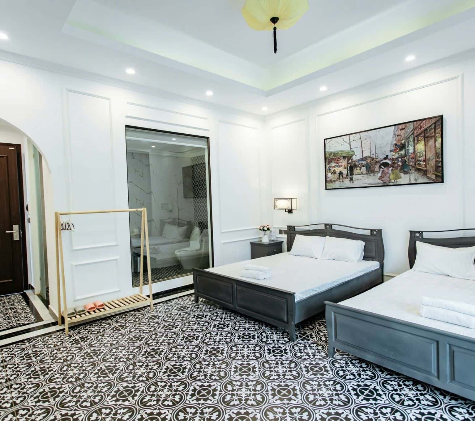 Phòng ngủ 2 (White House)
