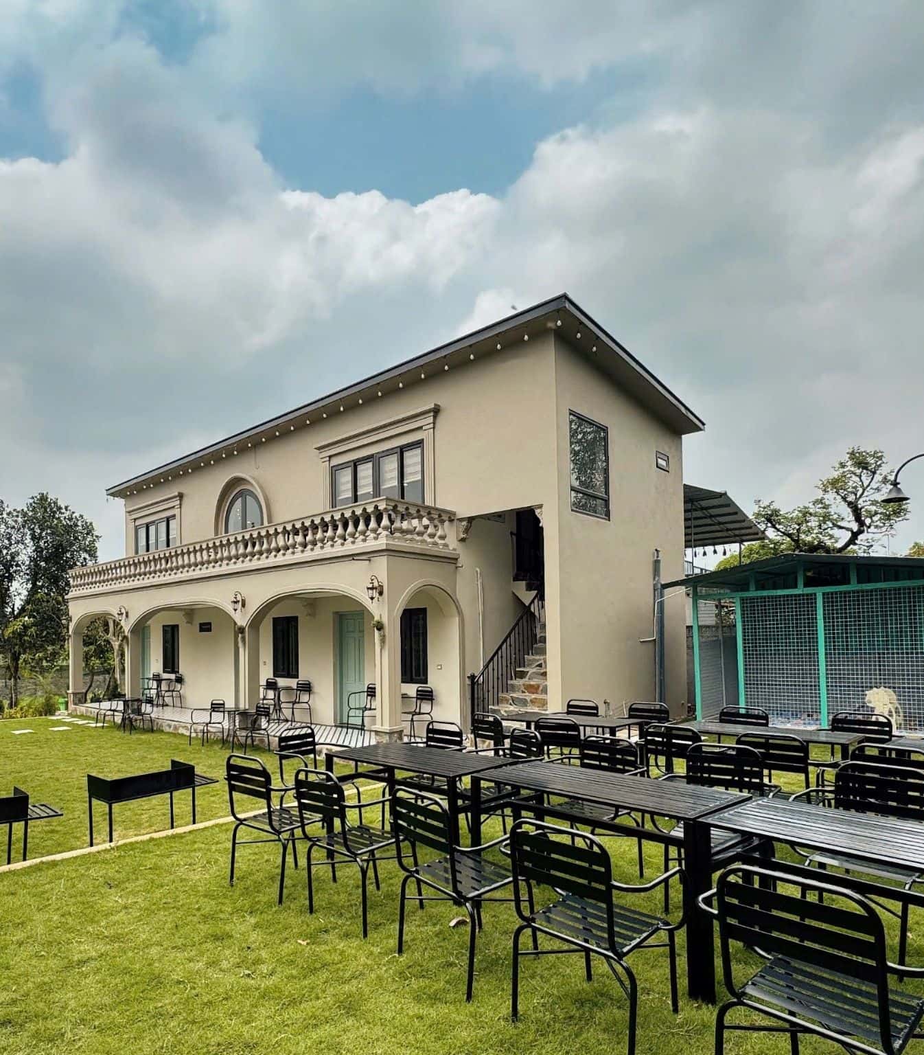 Apollo Villa