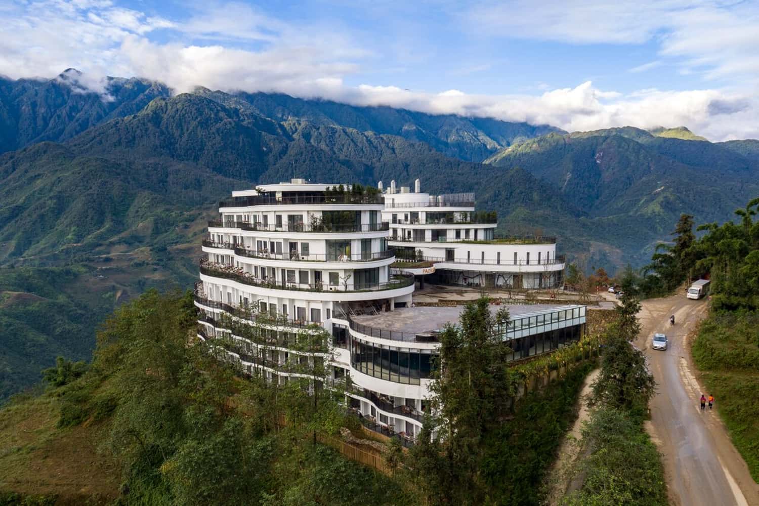Pao's Sapa Leisure Hotel nằm giữa trung tâm thị trấn Sapa mù sương