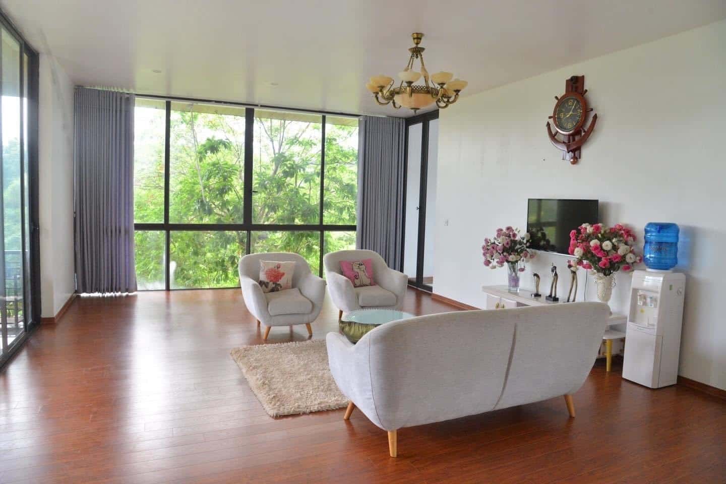 Phòng tiếp khách tầng 2