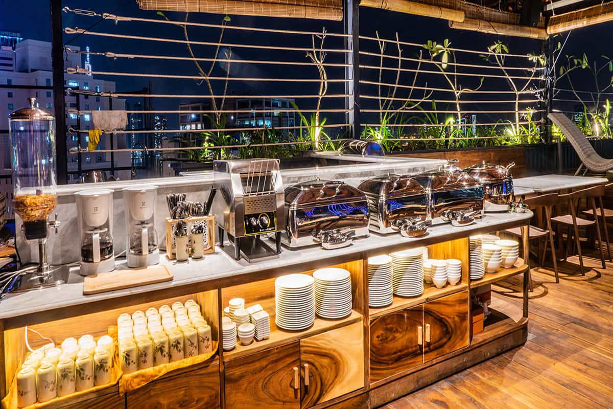 Buffet Blue Diamond