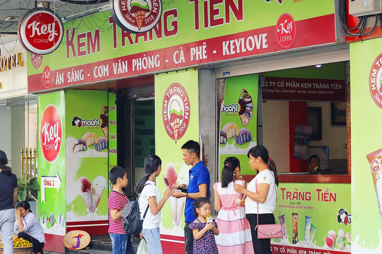 Cửa hàng kem số 35 Tràng Tiền
